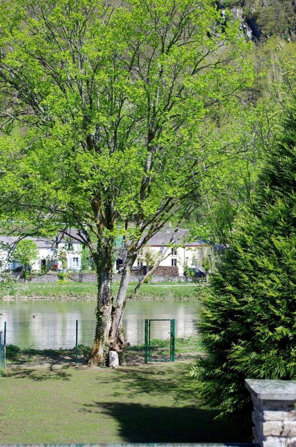 Le Doux Rivage, Proche De Charleville, Jardin Et Acces A La Voie Verte Joigny-sur-Meuse Bagian luar foto